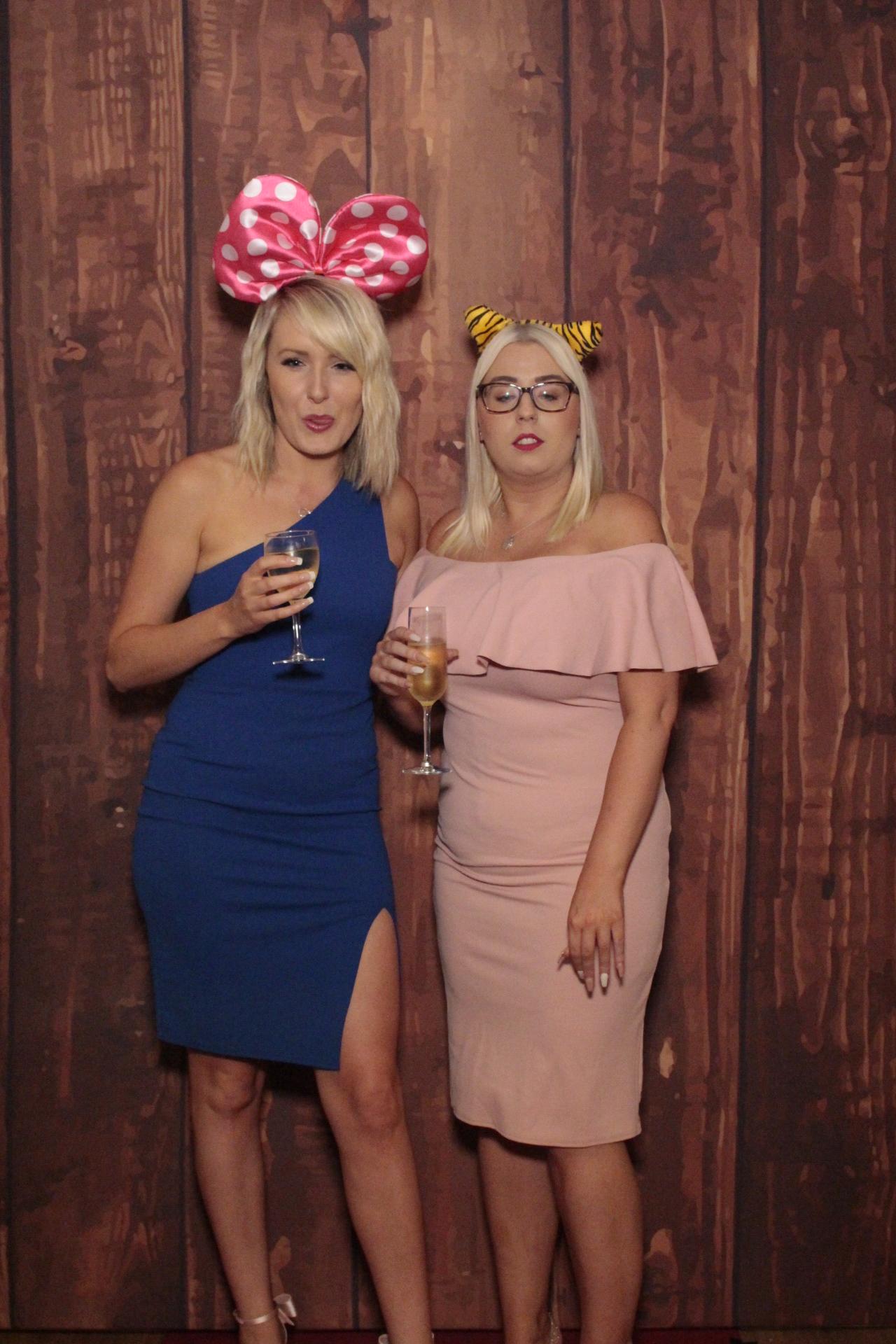 Samantha & Sean's Wedding | View more photos from the event at gallery.myphotoboothexperience.co.uk/u/MyPhotoBoothExperienceLtd/Samantha-Seans-Wedding